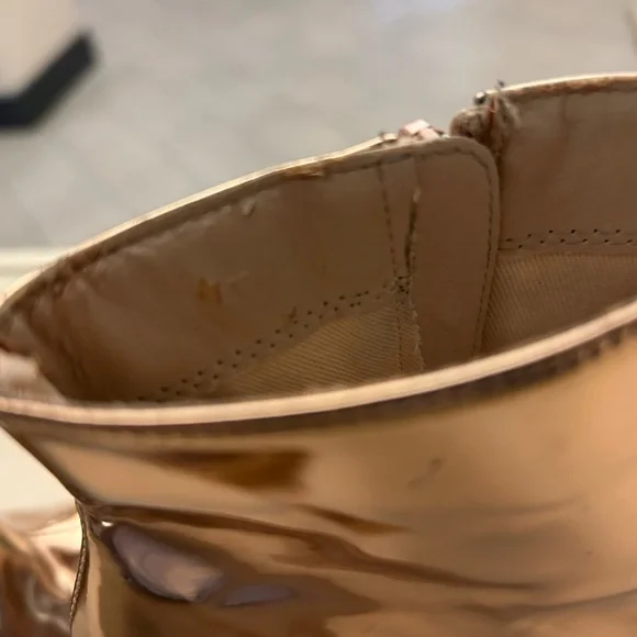 Boots Elegant Metallic Ankle Boots 7 Great gold metallic color! CLEAN WILD DIVA - Picture 8 of 11